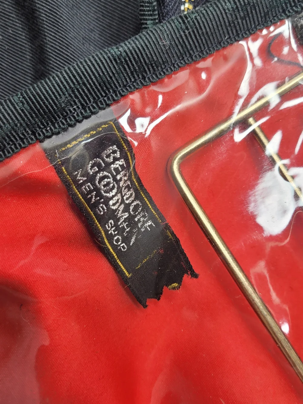 Vtg Bergdorf Goodman Necktie/Scarf Travel  Bag Blk&Red Satin Zips&Hangs/ Storage
